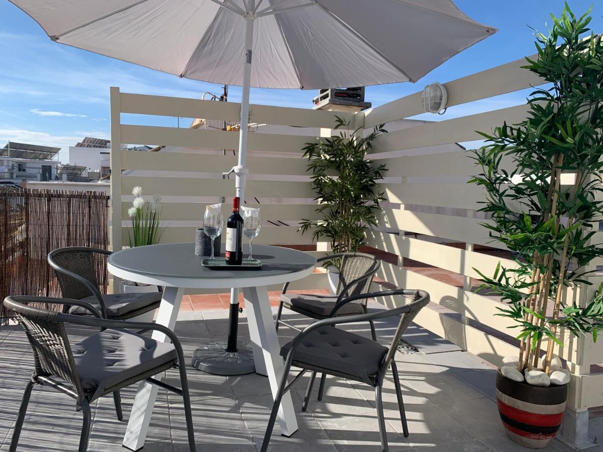 Iceberg Luxury Fuengirola Parking Gratuito Exterior photo